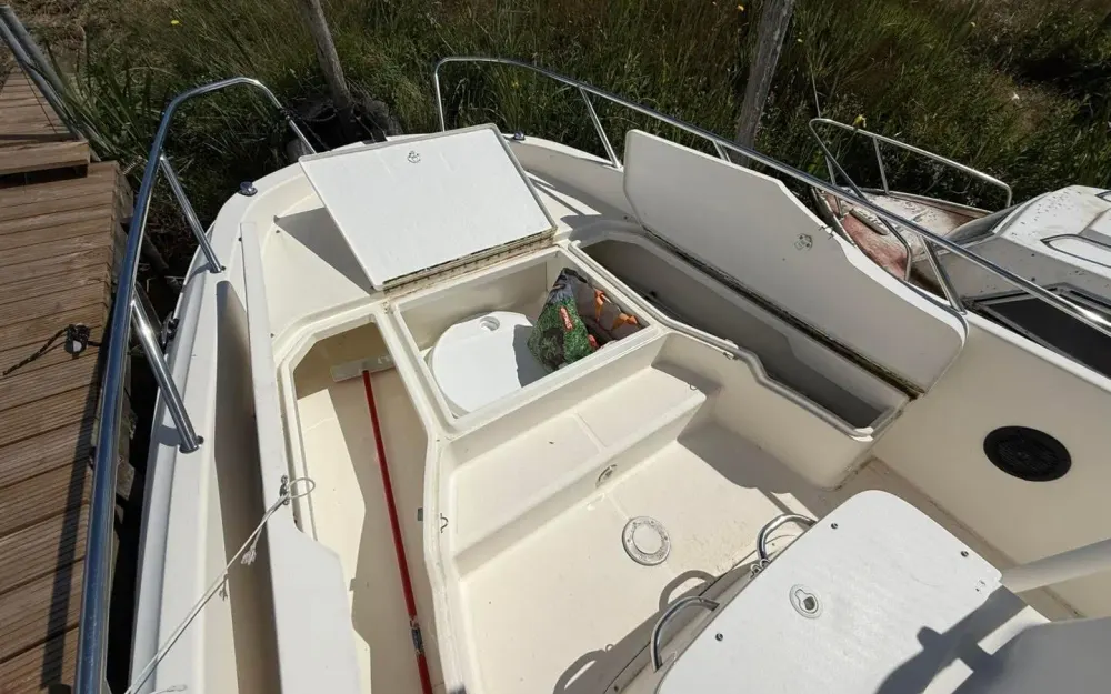 slider 4 Bayliner CC7