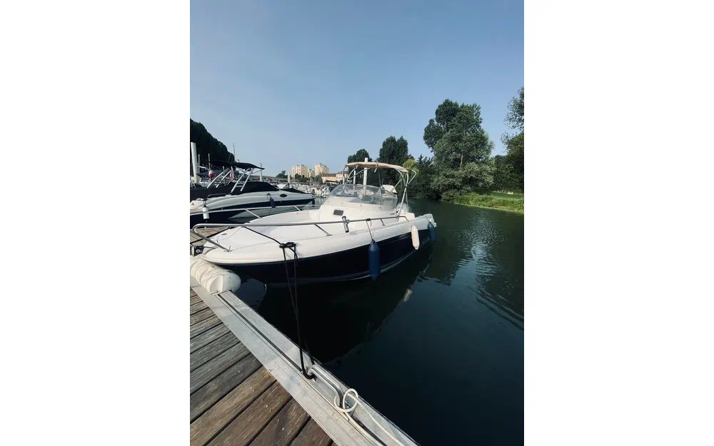 slider 3 Jeanneau Cap Camarat 635