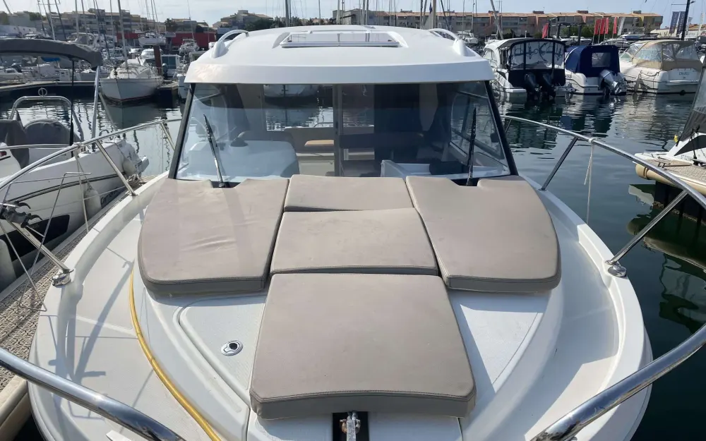 slider 12 Beneteau Antares 8 OB