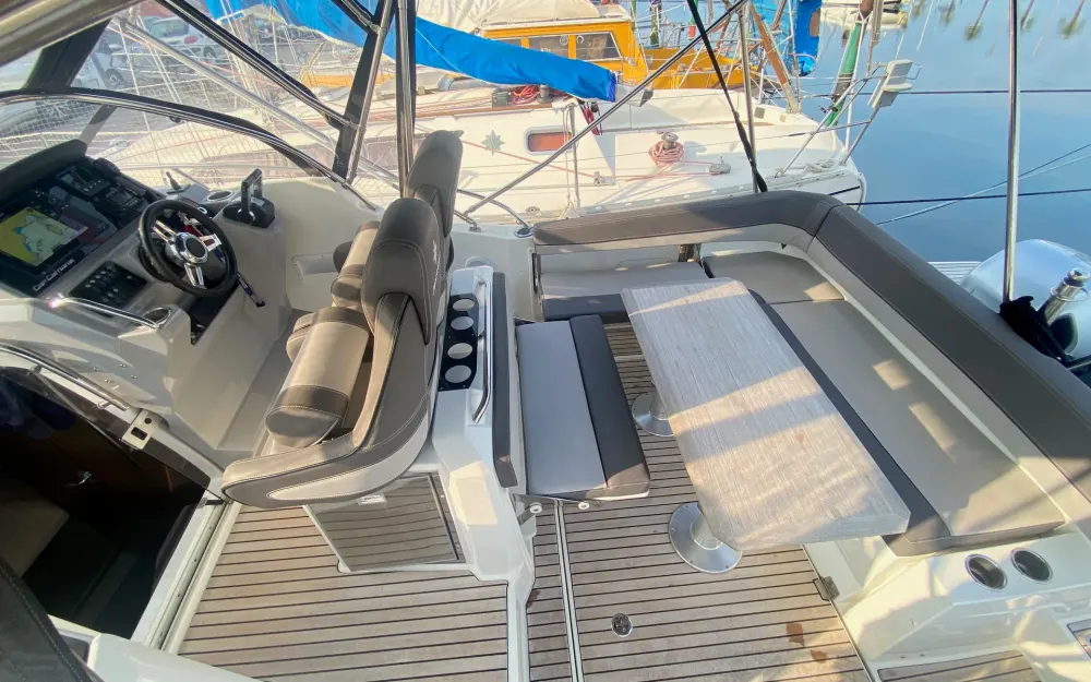 slider 5 Jeanneau Cap Camarat 9.0 WA