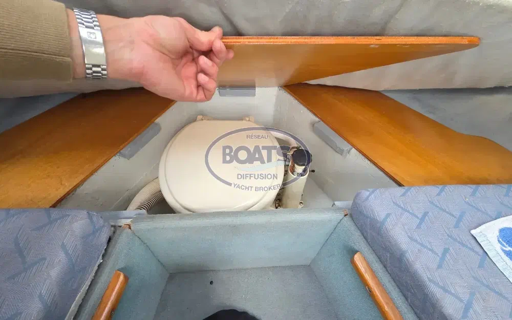 slider 11 Jeanneau Leader 650