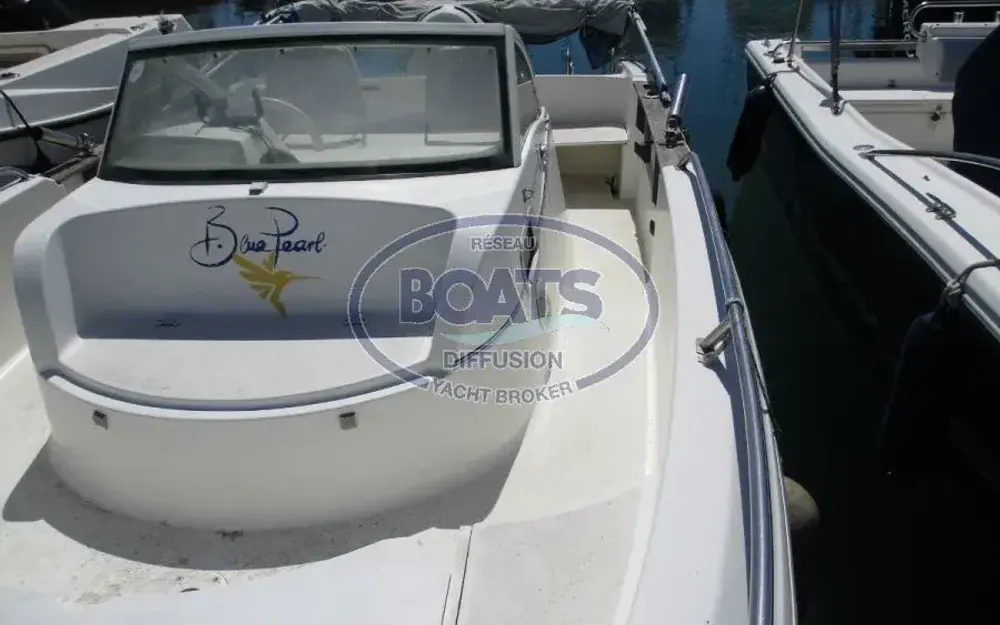 slider 10 Beneteau Ombrine 630