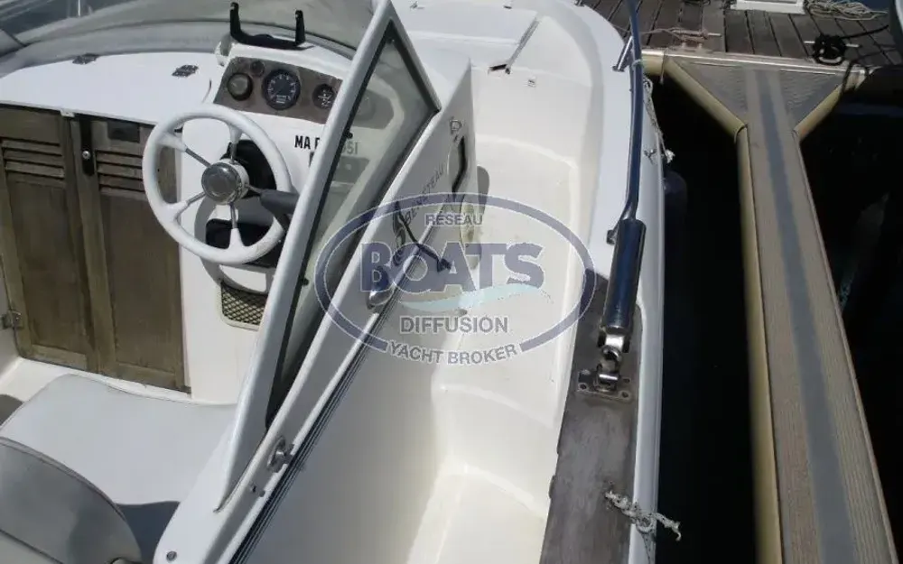 slider 8 Beneteau Ombrine 630