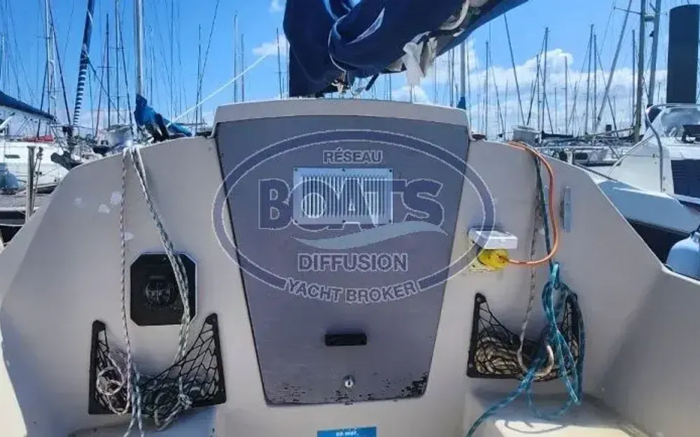 slider 10 Beneteau First 22
