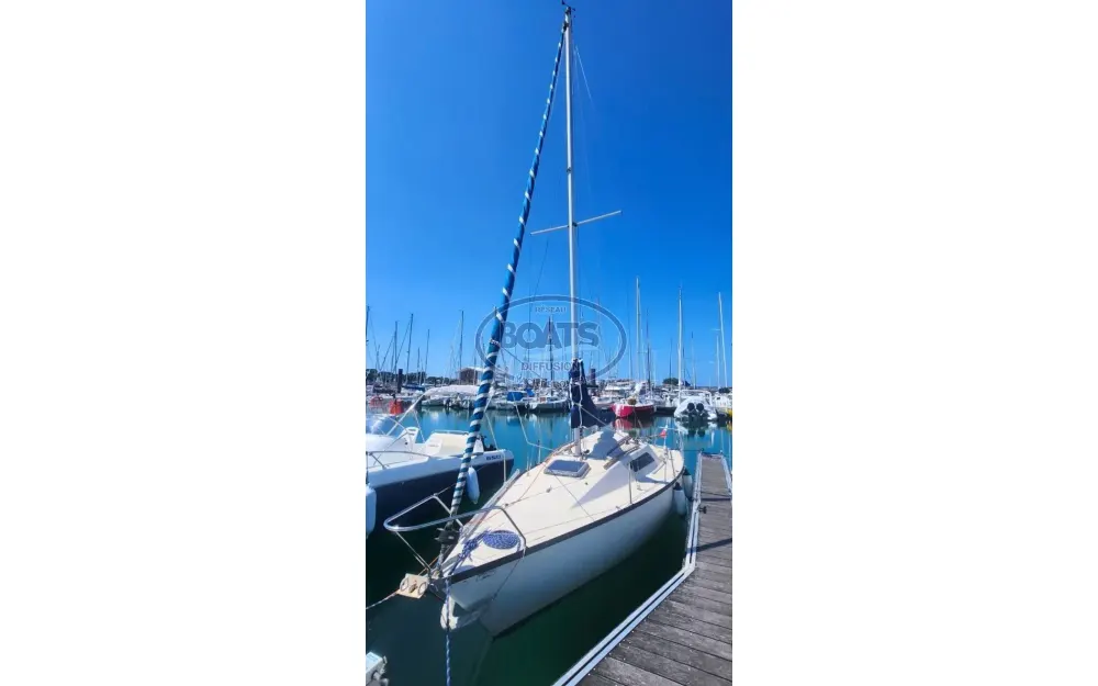 slider 14 Beneteau First 22