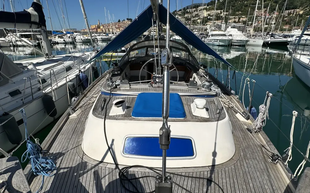 slider 16 Hallberg Rassy  42F