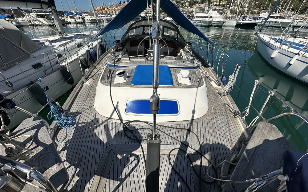 slider 18 Hallberg Rassy  42F