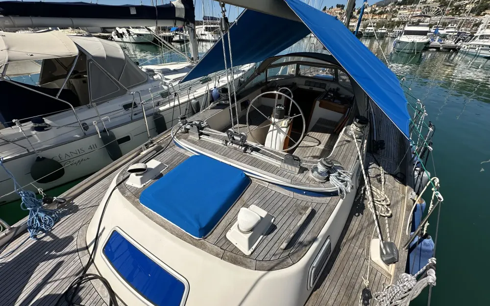 slider 19 Hallberg Rassy  42F