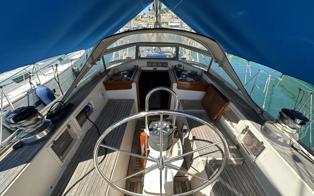 slider 20 Hallberg Rassy  42F