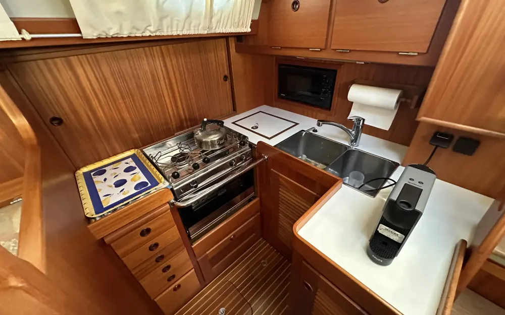 slider 25 Hallberg Rassy  42F