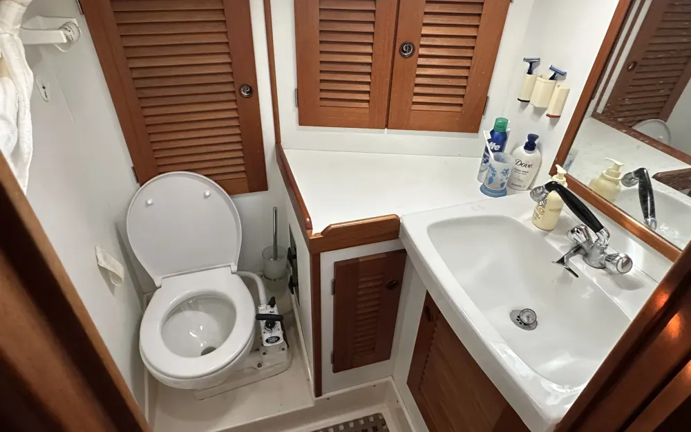 slider 26 Hallberg Rassy  42F