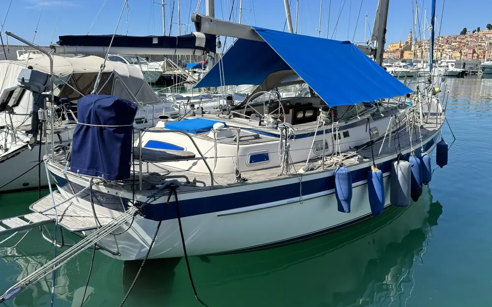 slider 4 Hallberg Rassy  42F