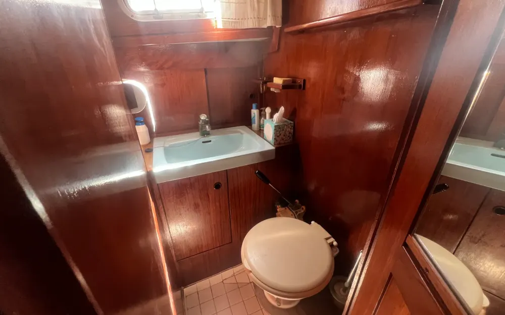 slider 35 Siltala Yachts Nauticat 33
