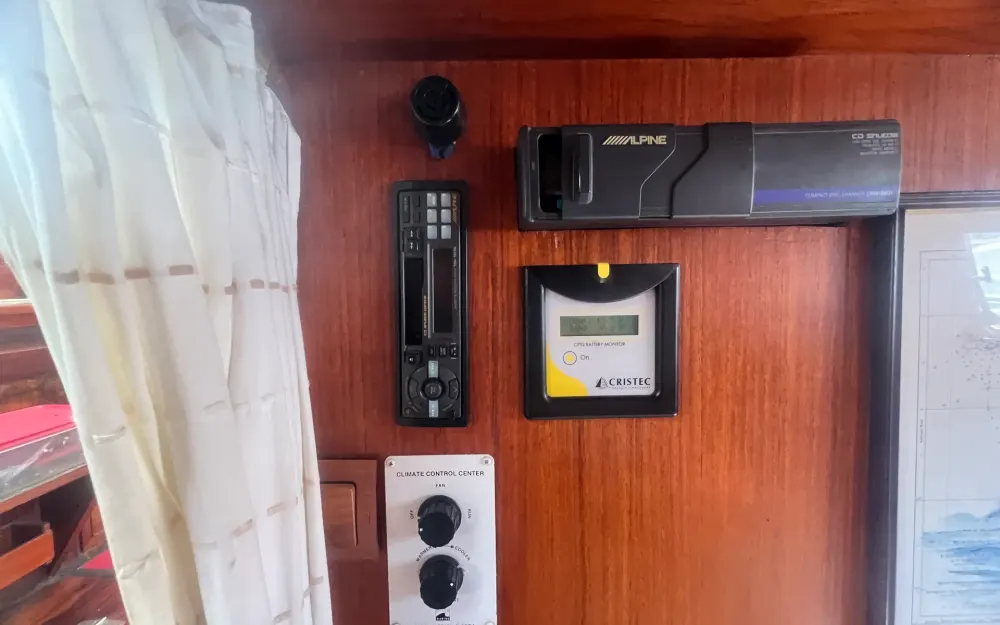 slider 37 Siltala Yachts Nauticat 33