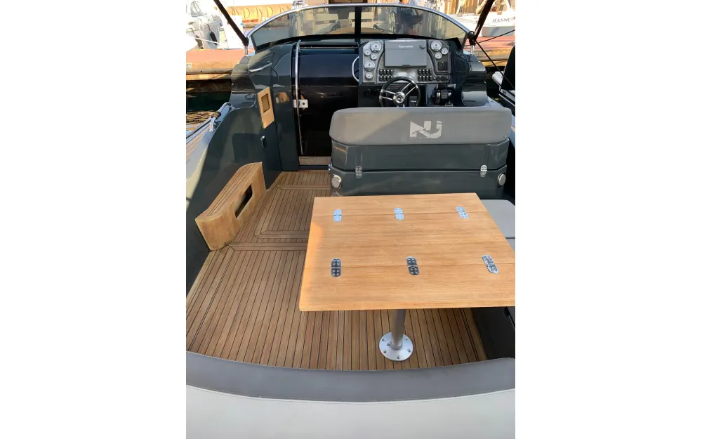 slider 17 Nuova Jolly Prince 35 Sport Cabin