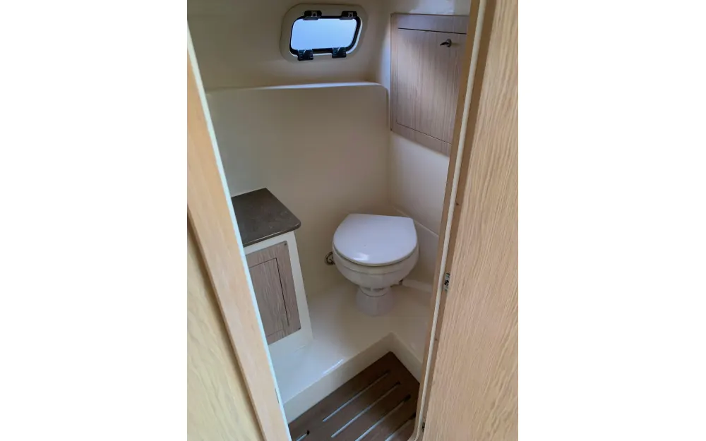 slider 20 Nuova Jolly Prince 35 Sport Cabin