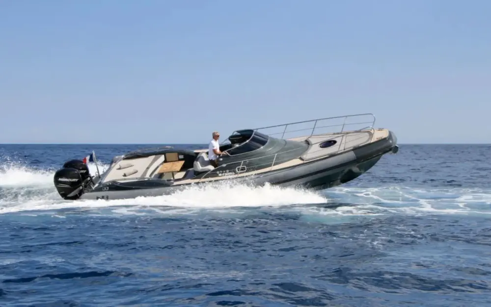 slider 2 Nuova Jolly Prince 35 Sport Cabin