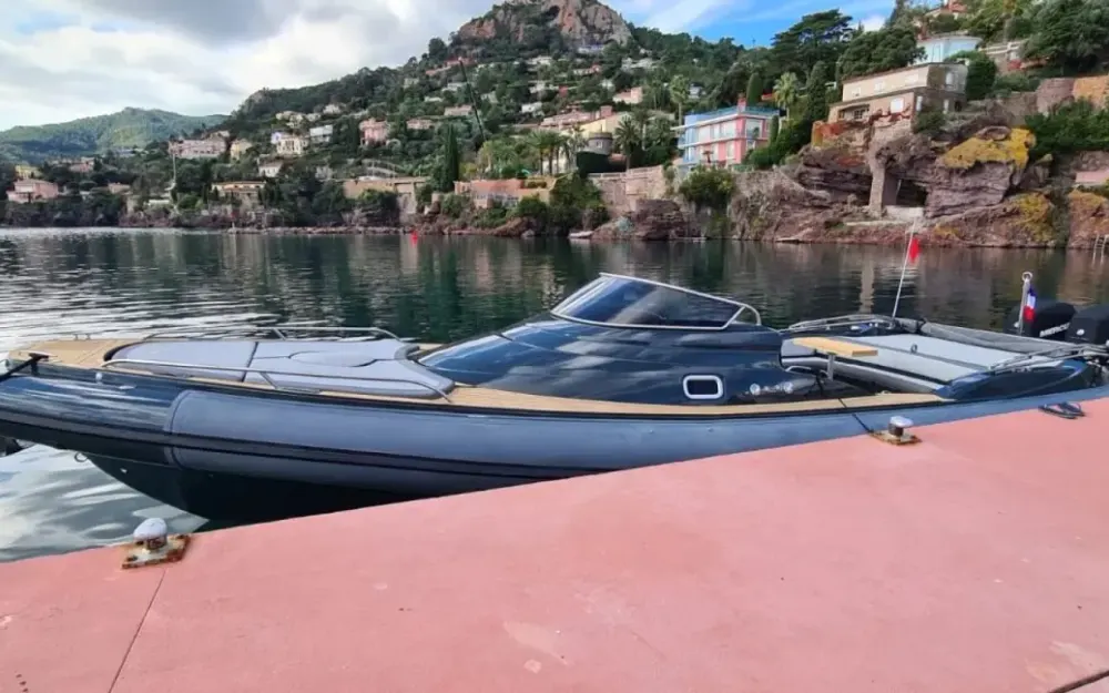 slider 4 Nuova Jolly Prince 35 Sport Cabin