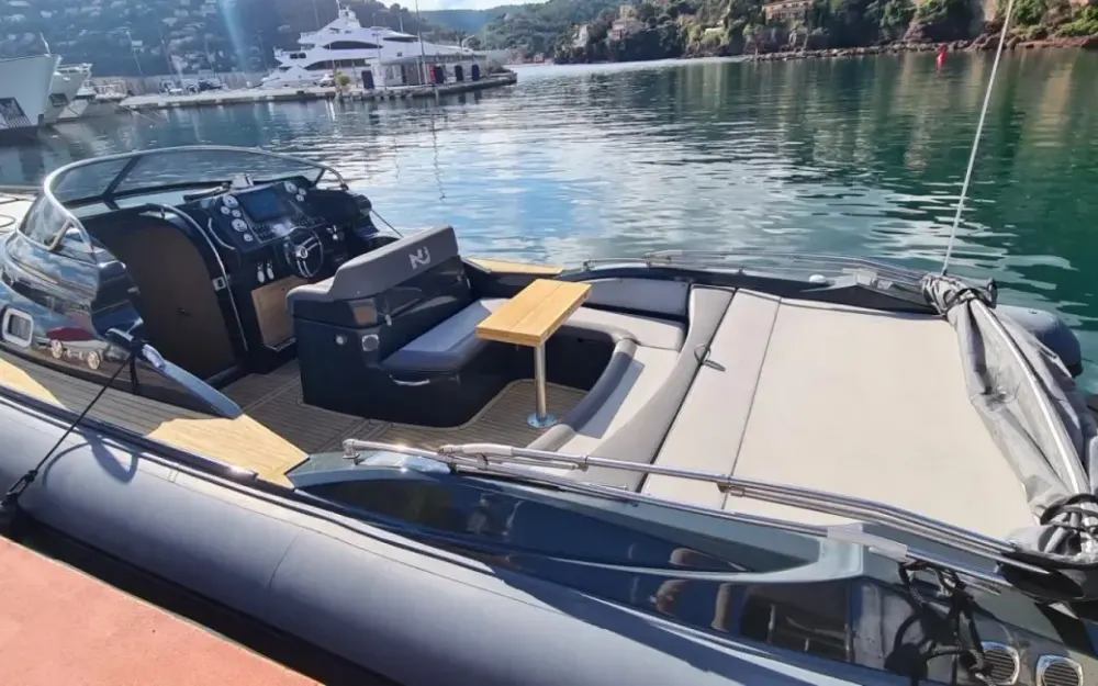 slider 8 Nuova Jolly Prince 35 Sport Cabin