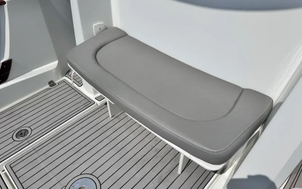 slider 10 Beneteau Barracuda 7