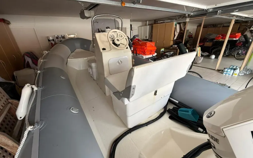 slider 8 Bombard Ribster 500