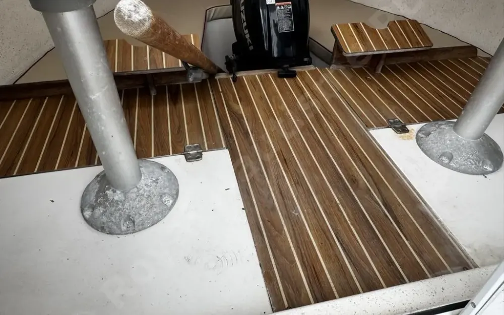 slider 14 Arvor  210