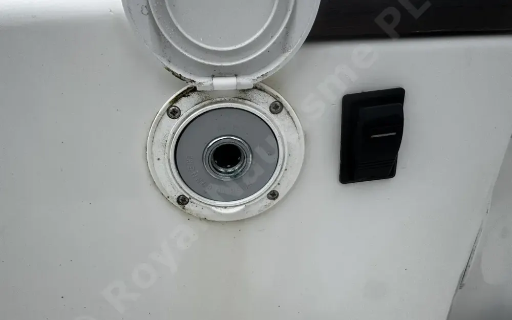 slider 7 Arvor  210