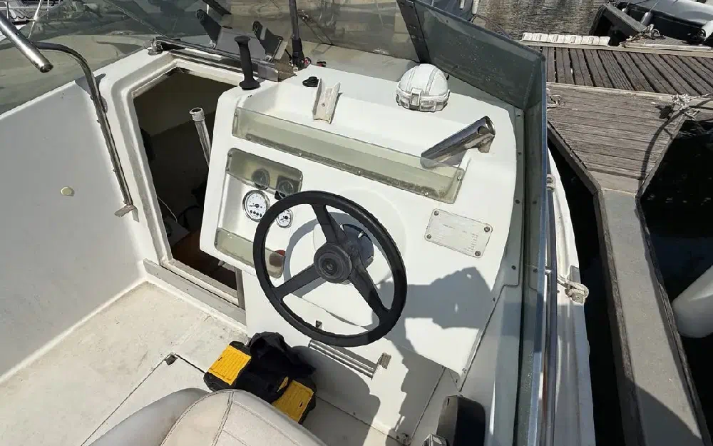 slider 3 Beneteau Flyer 560