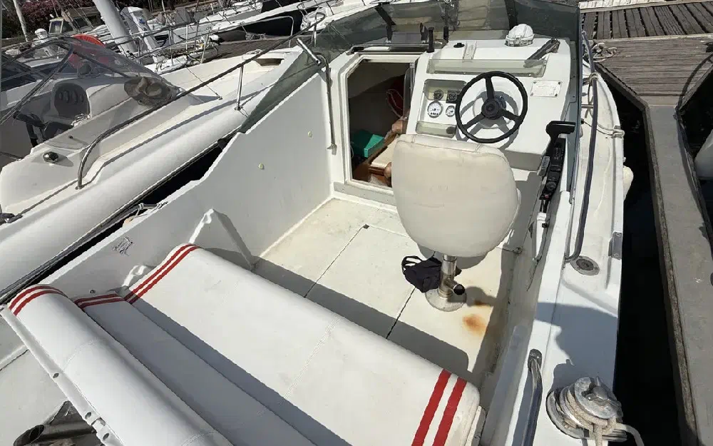 slider 7 Beneteau Flyer 560