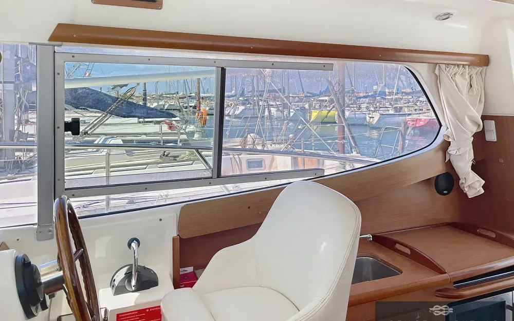 slider 25 Jeanneau Merry Fisher 925