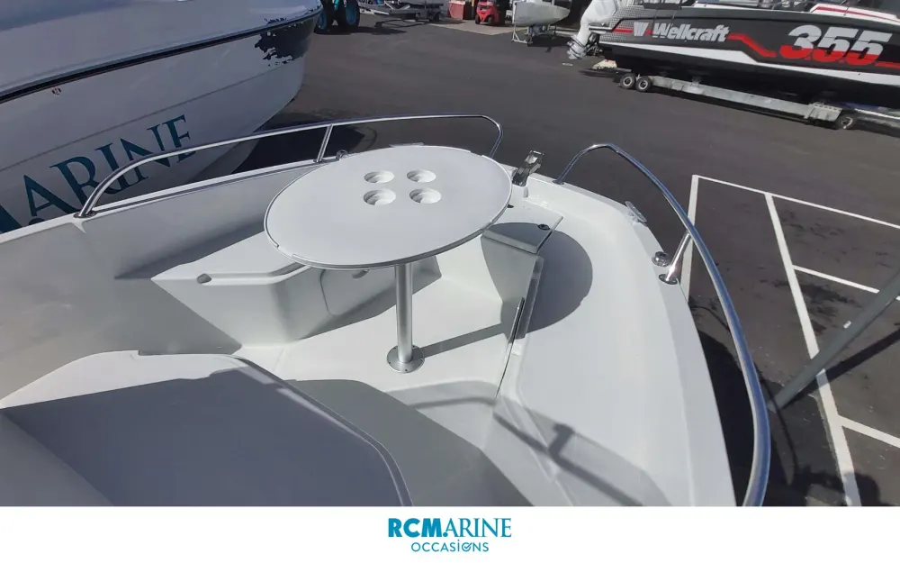 slider 5 Beneteau Flyer 6 SPACEdeck