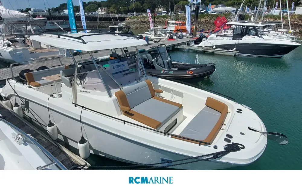 slider 1 Beneteau Flyer 9 Spacedeck