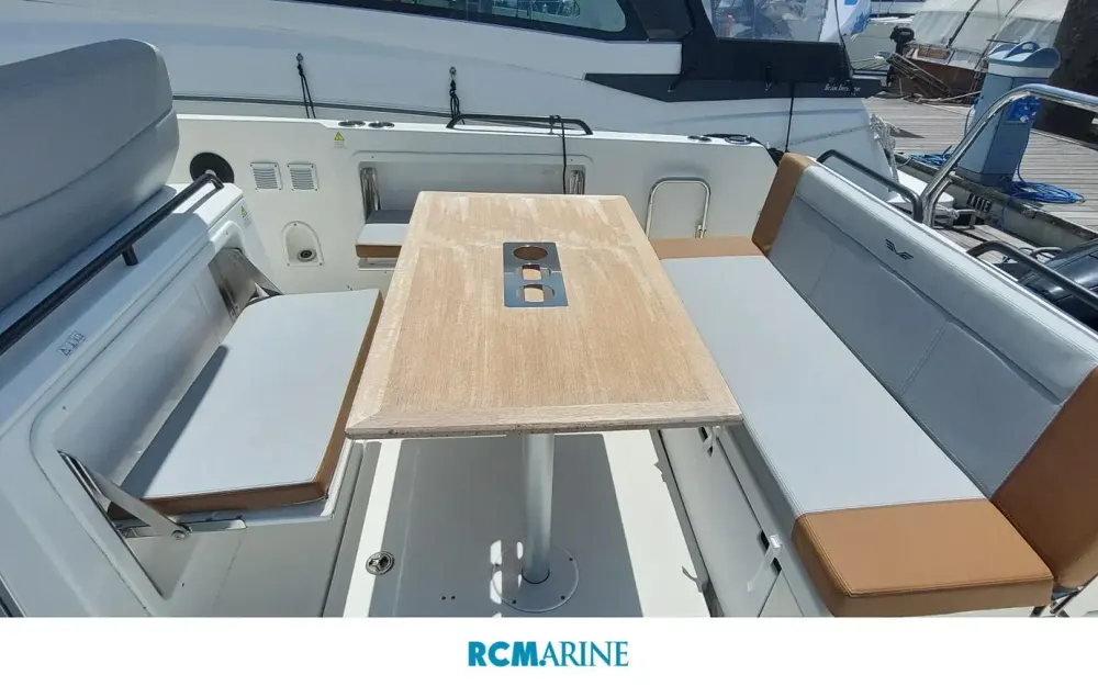 slider 5 Beneteau Flyer 9 Spacedeck