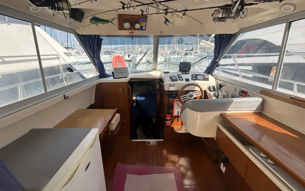 slider 2 Beneteau Antares 805