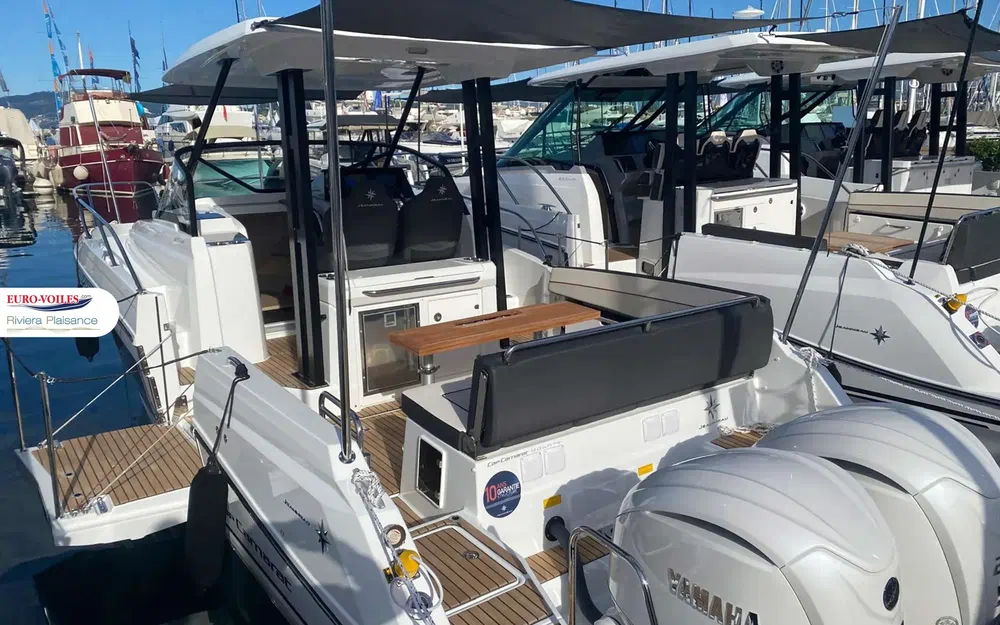 slider 0 Jeanneau Cap Camarat 10.5 WACap Camarat 10.5 Wa Serie 2