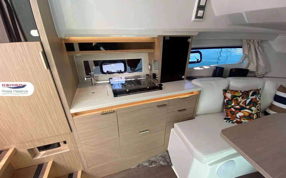 slider 17 Jeanneau Cap Camarat 10.5 WACap Camarat 10.5 Wa Serie 2