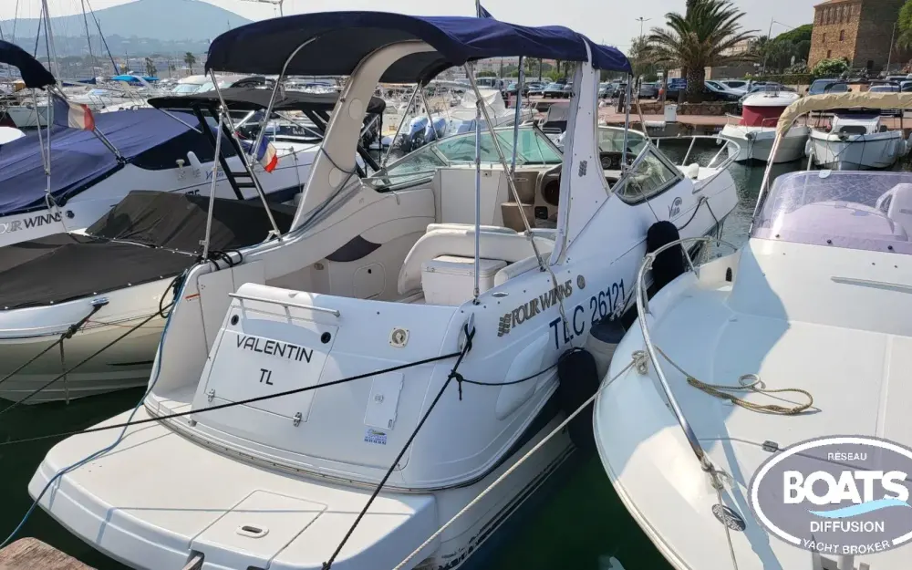 slider 1 Four Winns Vista 268