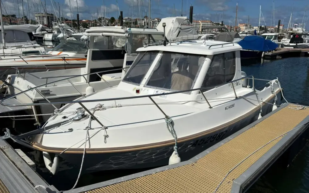 slider 0 Guymarine  580