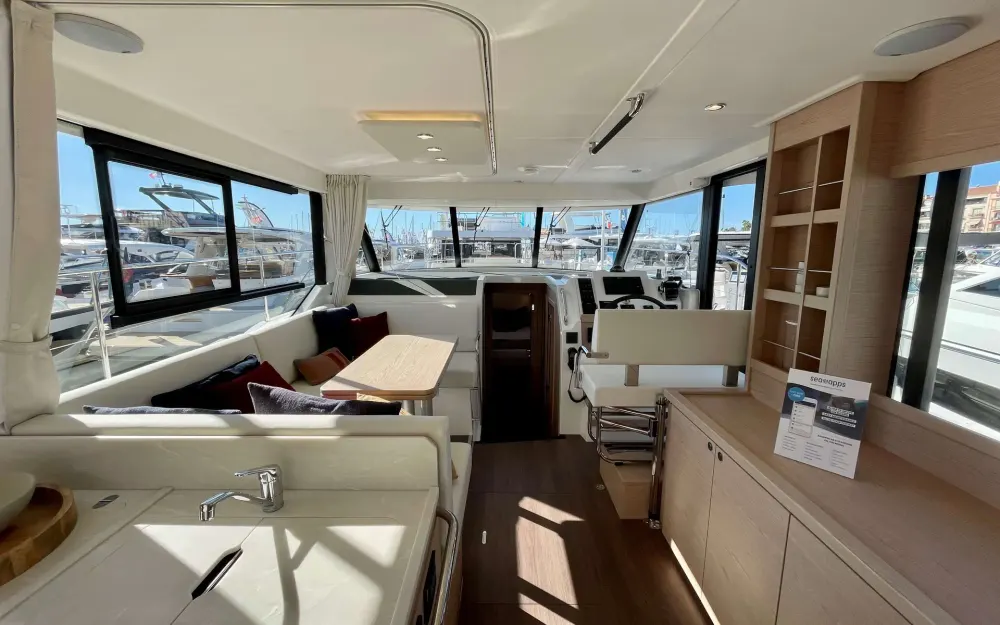 slider 12 Beneteau Swift Trawler 41 Fly