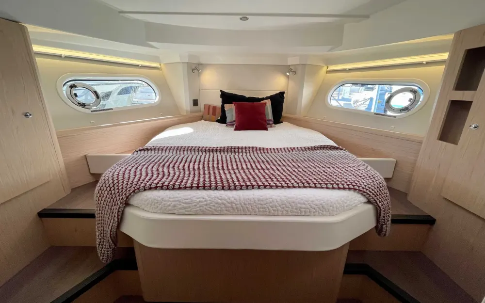 slider 16 Beneteau Swift Trawler 41 Fly