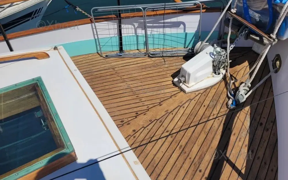slider 6 American Marine Grand Banks 32