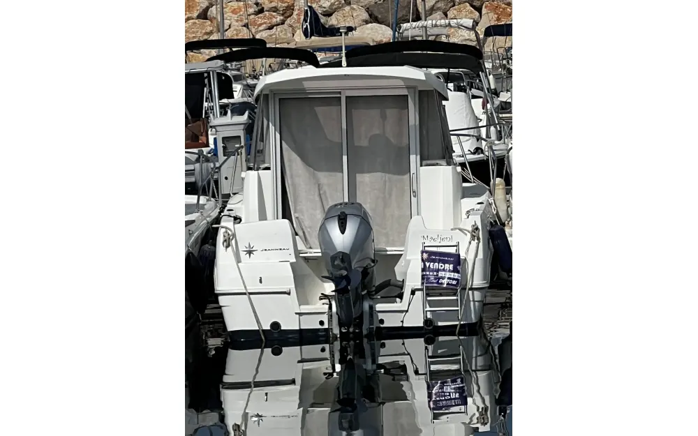 slider 4 Jeanneau Merry Fisher 595
