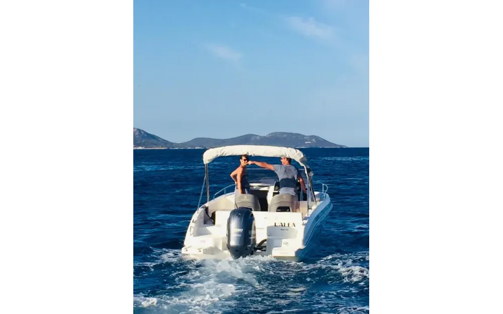 slider 1 Pacific Craft  630 SC - null