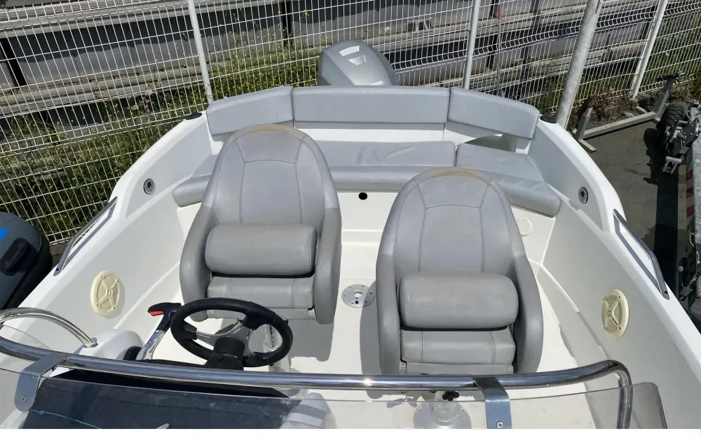 slider 10 Beneteau Flyer 650 Open S2