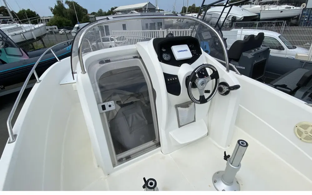 slider 11 Beneteau Flyer 650 Open S2