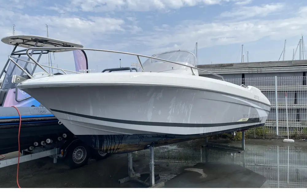 slider 12 Beneteau Flyer 650 Open S2