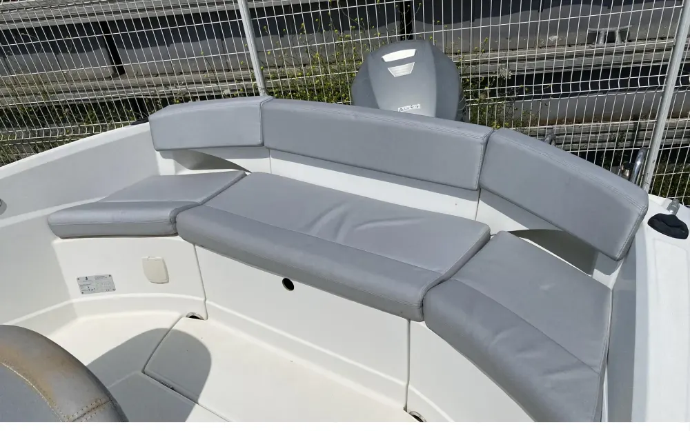 slider 2 Beneteau Flyer 650 Open S2