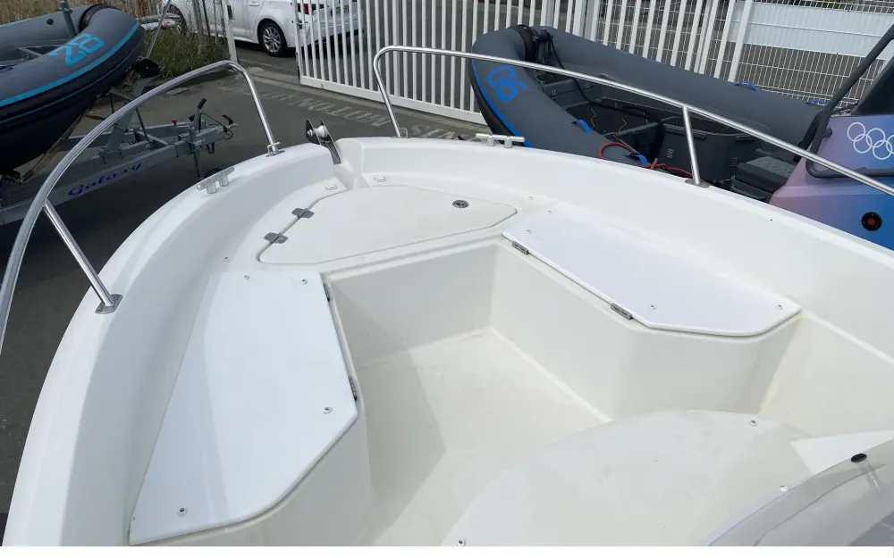 slider 7 Beneteau Flyer 650 Open S2
