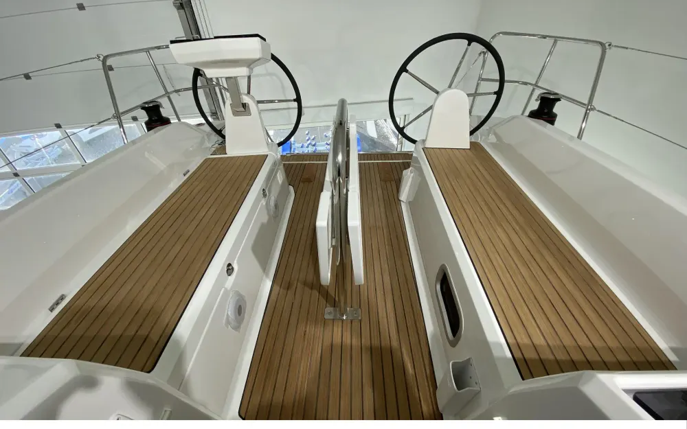 slider 6 Beneteau Oceanis 30.1