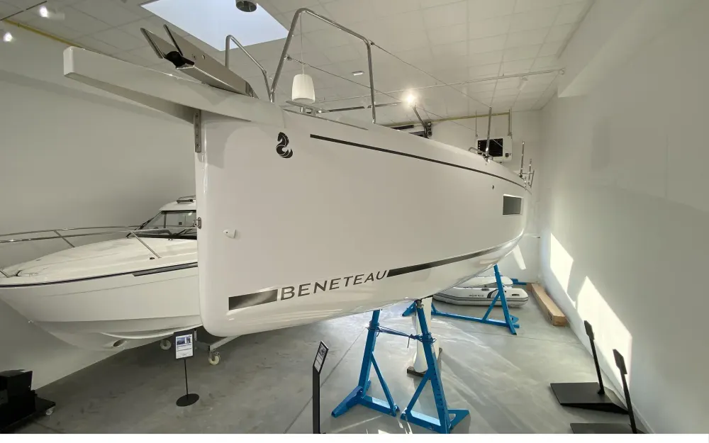 slider 8 Beneteau Oceanis 30.1